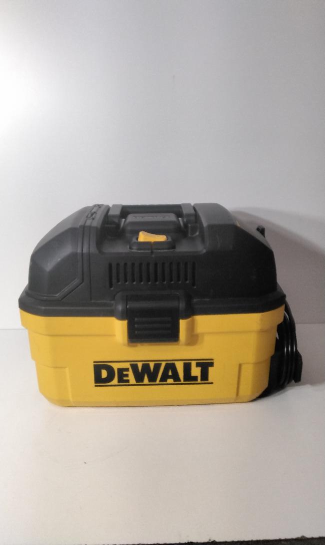 DEWALT 18/20V MAX Cordless/Corded WetDry Vacuum Cleaner Good Buya