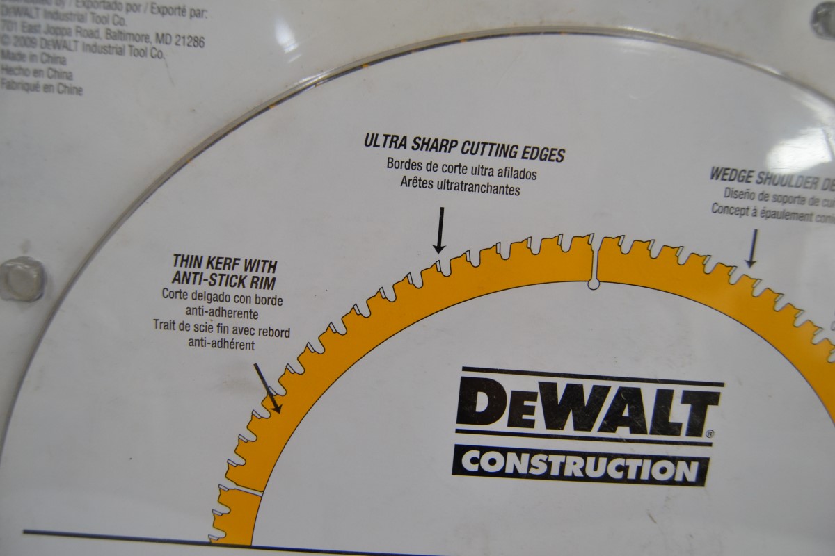 DEWALT DW3128D2 212" 80T Fine Finish Miter Saw Blades Brand New First Coast Pawn & More