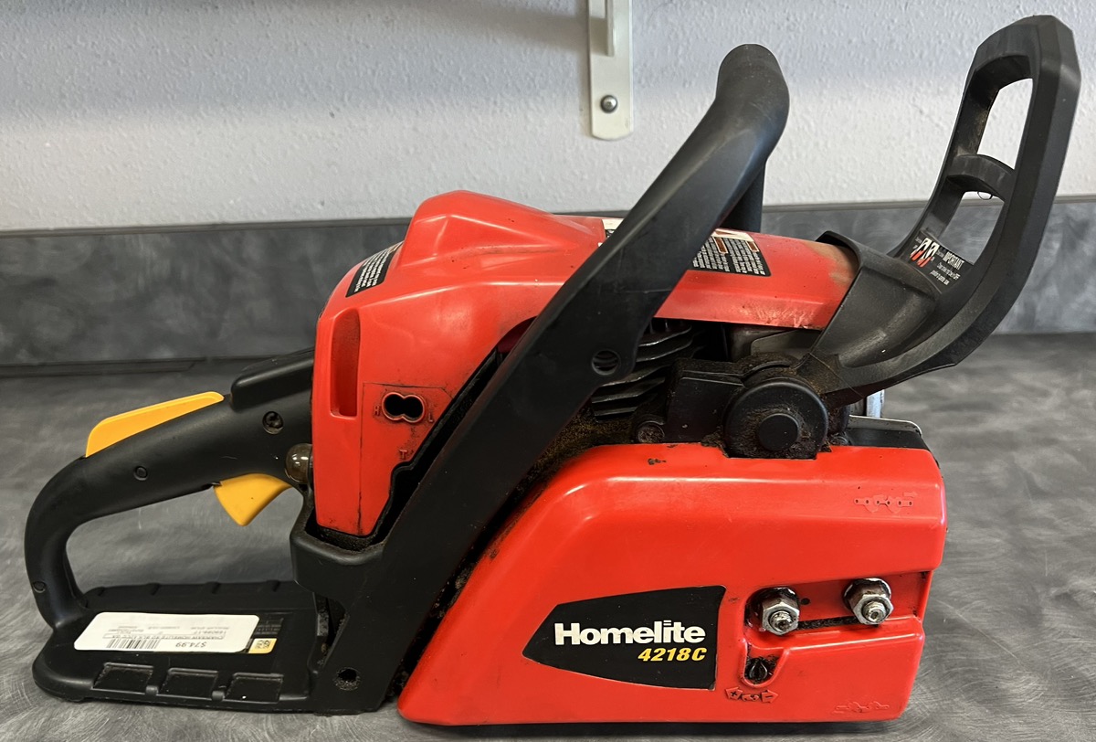 CHAINSAW HOMELITE RD BLK 42CC GAS POWERED W/CASE Very Good | Pawn 1 ...