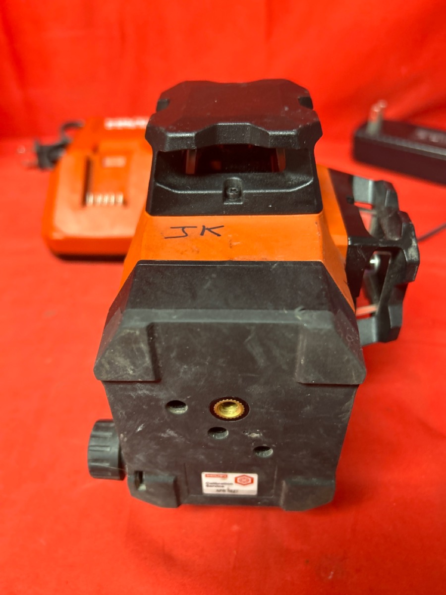 HILTI PM 30MG Multi Green Line Laser Level With Case Good Buya