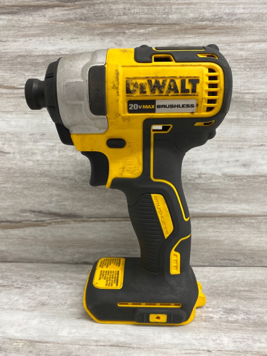 DEWALT DCF787 20V BRUSHLESS 1/4" IMPACT DRIVER (TOOL ONLY) Good Buya