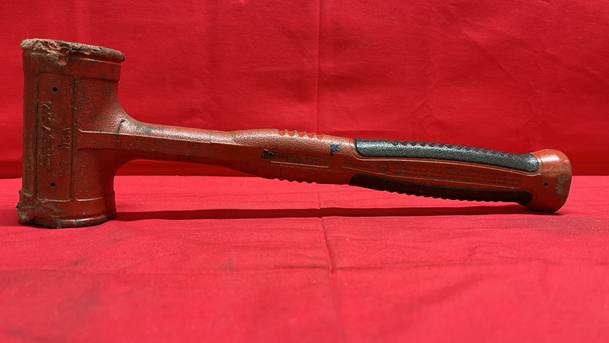 Snap On Tools HBFE32 RED Soft Grip Handled 32 Ounce Dead Blow Hammer