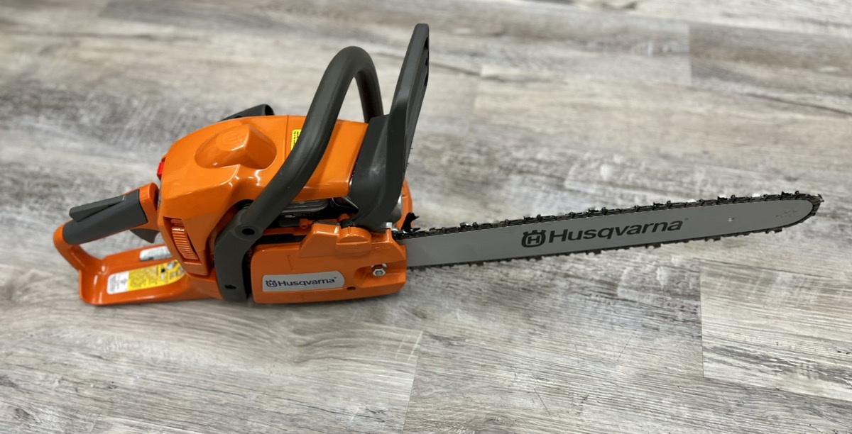 Husqvarna 440 XTorq 18in 40.9cc 2Cycle Gas Chainsaw Brand New Buya