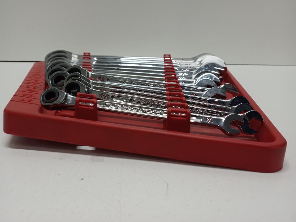 MILWAUKEE SAE Ratcheting Combination Wrench Set (15Piece) Very Good