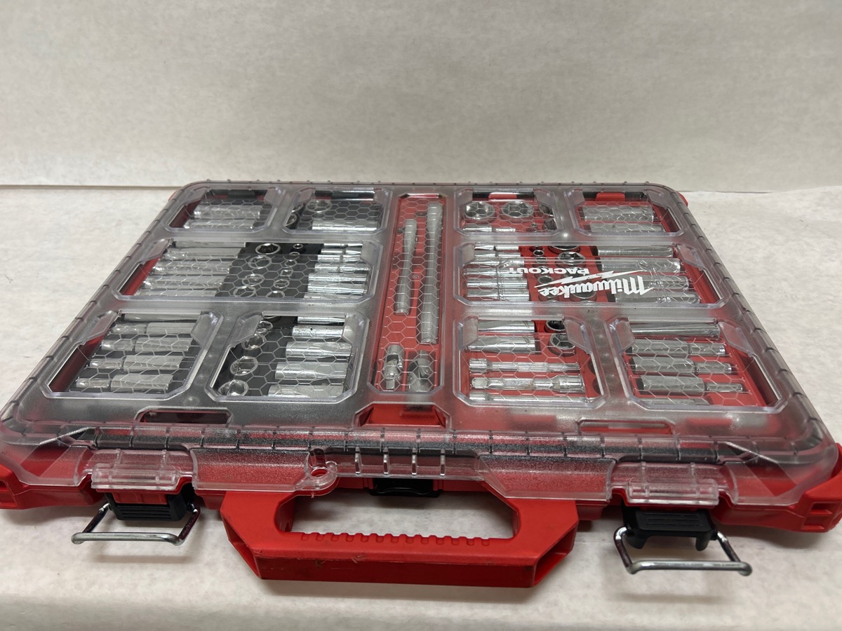 Milwaukee 48-22-9486 1/4"-3/8” Ratchet Socket Set W/PACKOUT Case ...