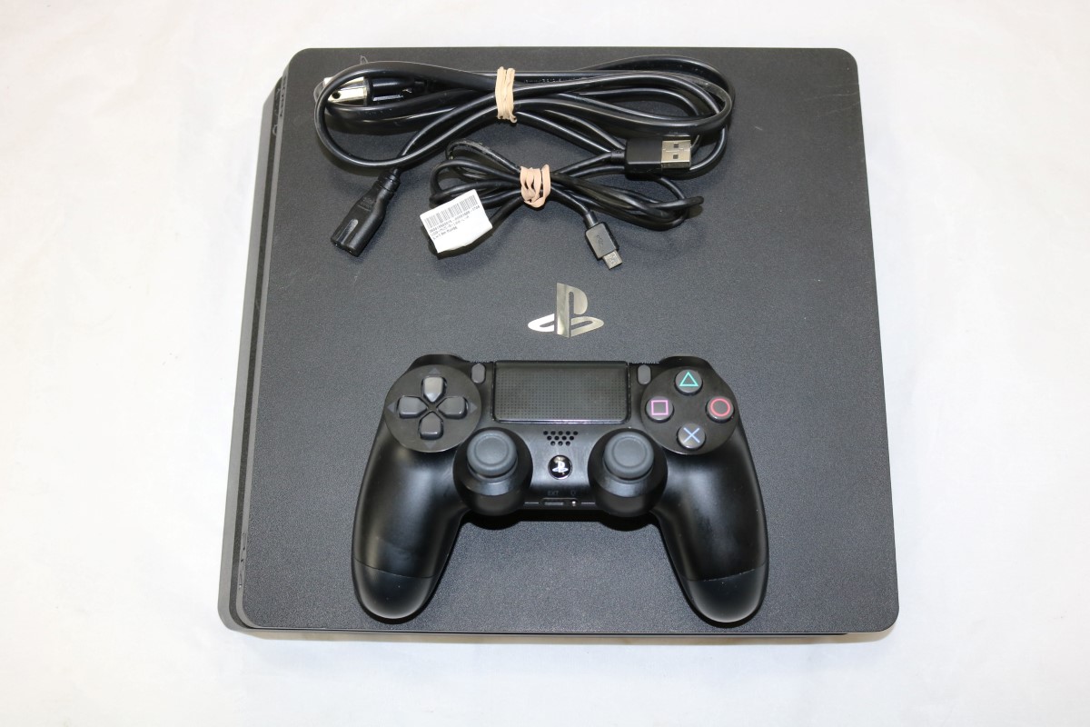 SONY PS4 SYSTEM CUH2115B 1TB Good Buya