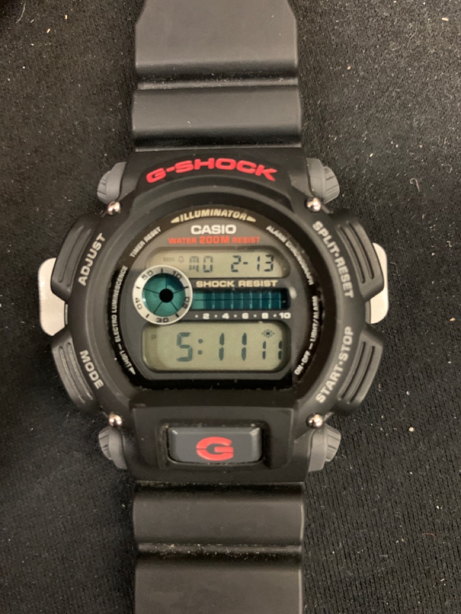 CASIO Gent's Wristwatch G SHOCK 3232 Very Good Buya