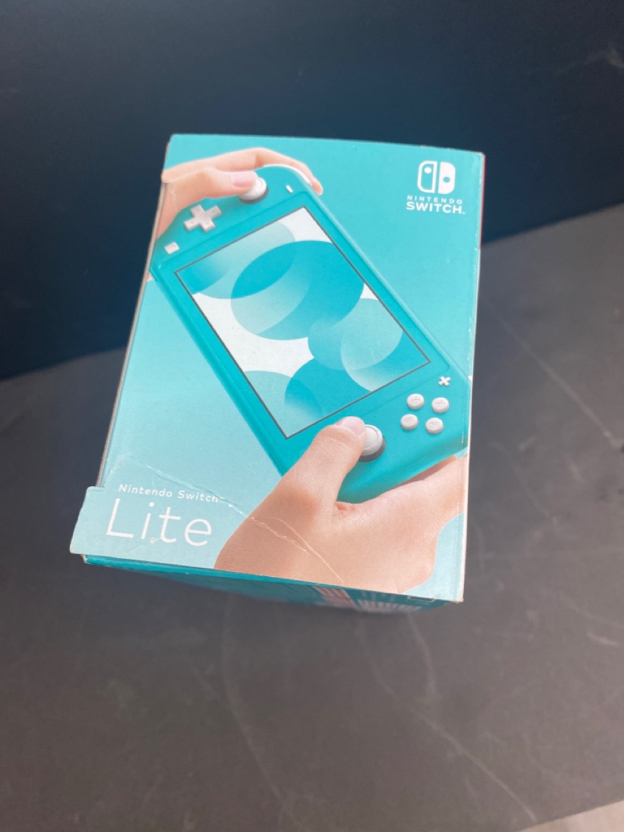 NINTENDO SWITCH SCREEN PROTECTOR Like New Buya