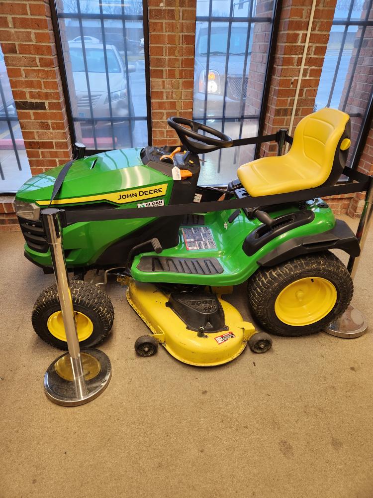 JOHN DEERE S170 48" DECK 24HP Like New Buya