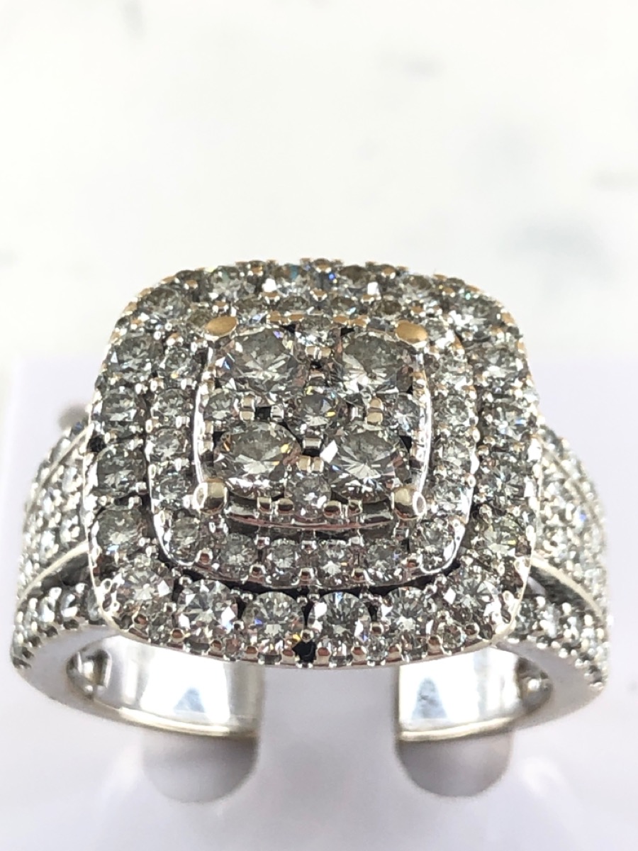 lady-s-diamond-fashion-ring-96-diamonds-2-84-carat-t-w-14k-white-gold-5-92dwt-pre-owned-the