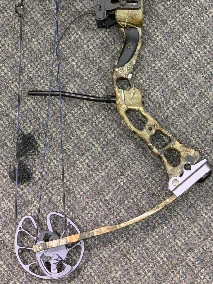 Quest Bowhunting G5 RH 70 Compound Bow LOADED Good Pawn Central