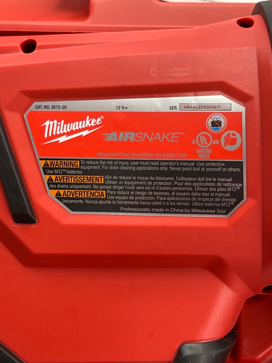 MILWAUKEE AIR SNAKE Like New Buya