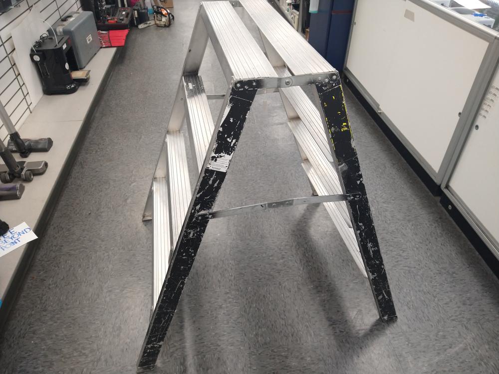 FALCON 13004 4 FOOT SAW HORSE LADDER Good Pawn 1 Spokane WA