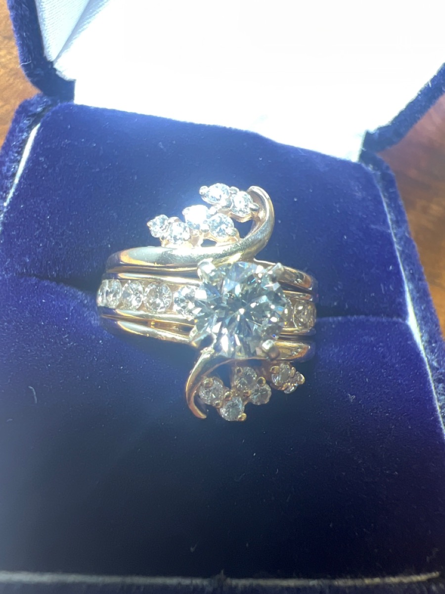 Lady's Diamond Fashion Ring 13 Diamonds 1.84 Carat T.W. 14K Yello