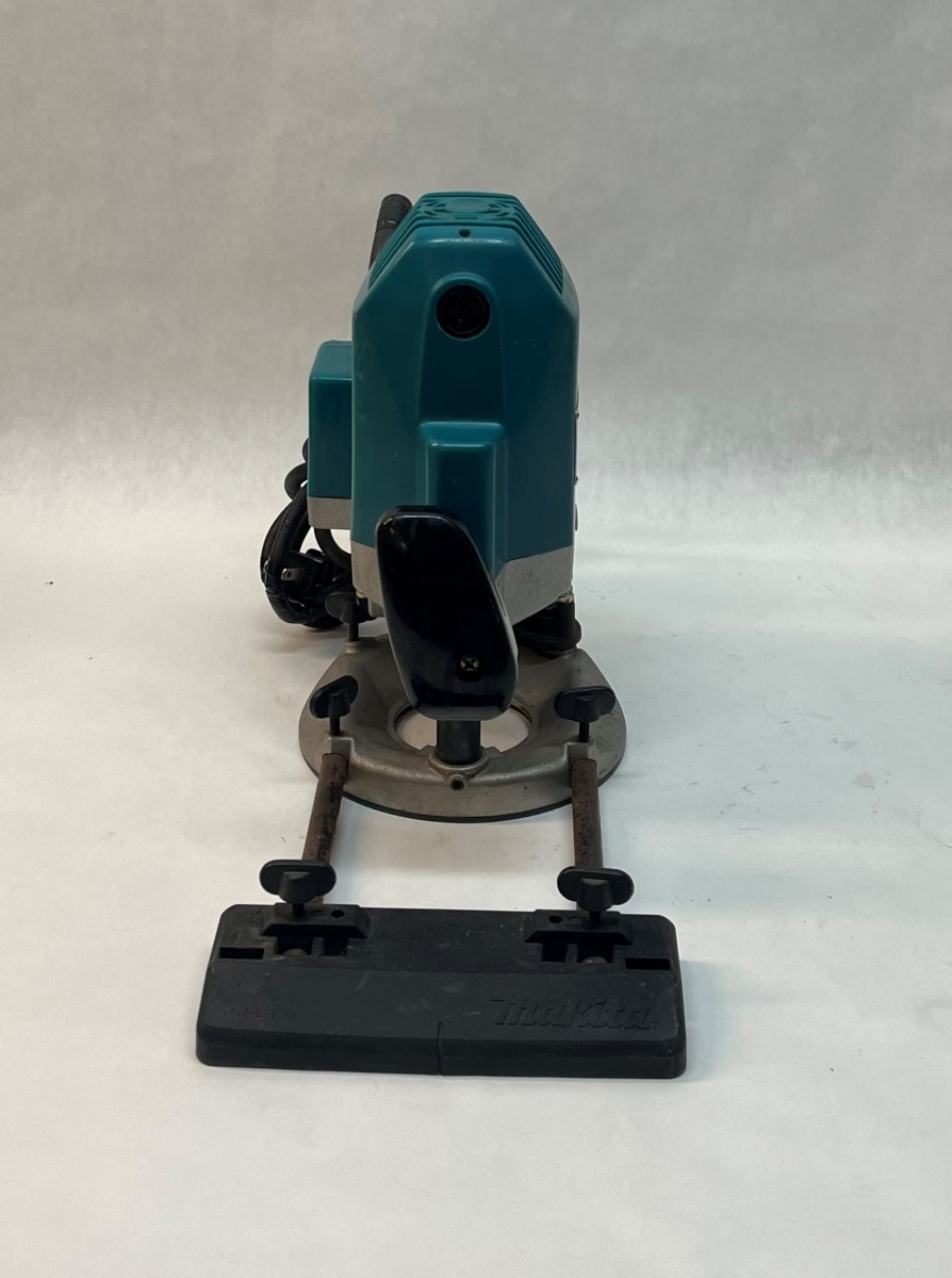 Makita 3612BR Router 115V Corded Electric Good Heartland Pawnbrokers