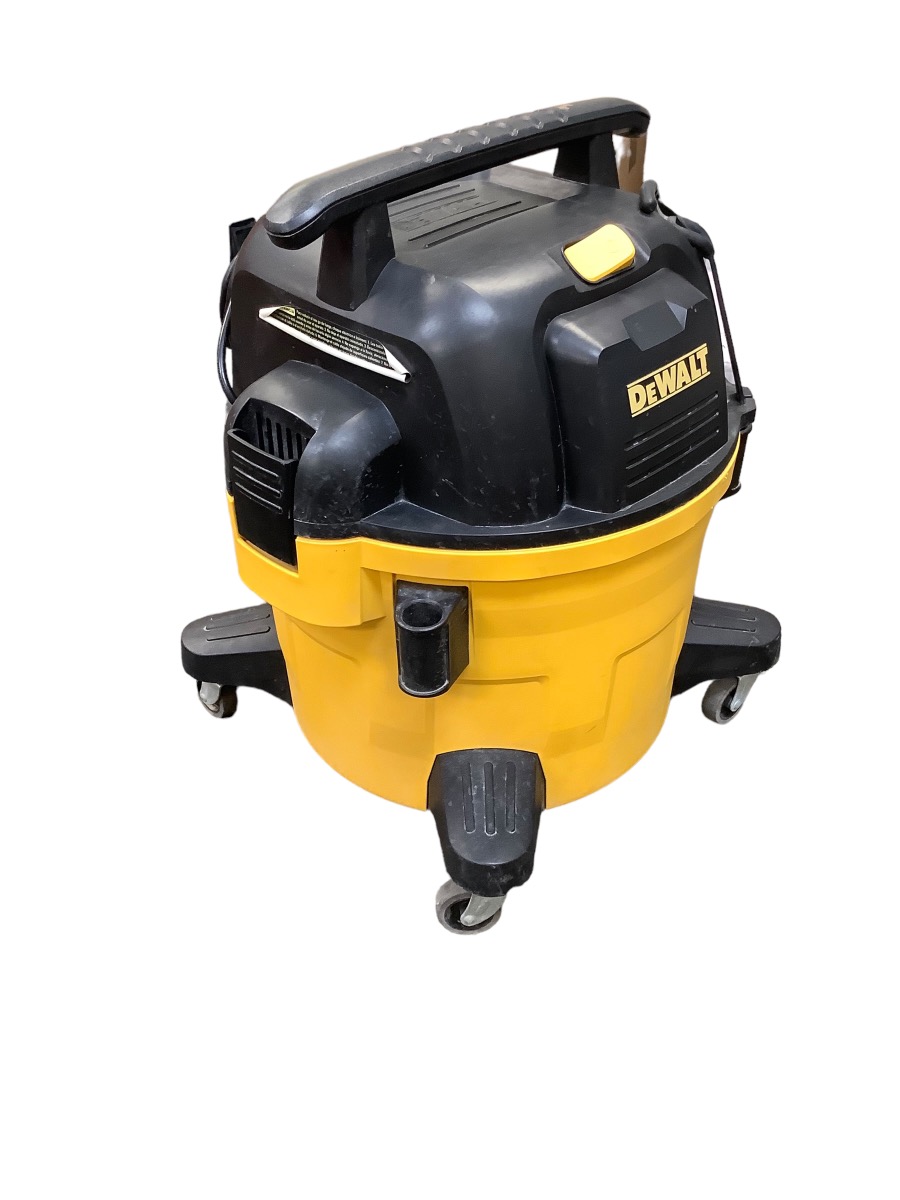 DEWALT 9GAL WET/DRY VACUUM WITH HOSE (DXV09P) Good Buya