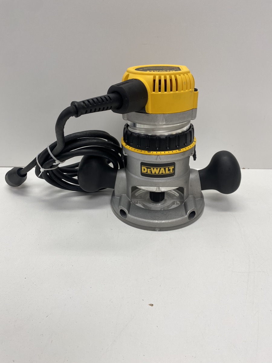 DEWALT DW618 CORDED ROUTER Like New Buya