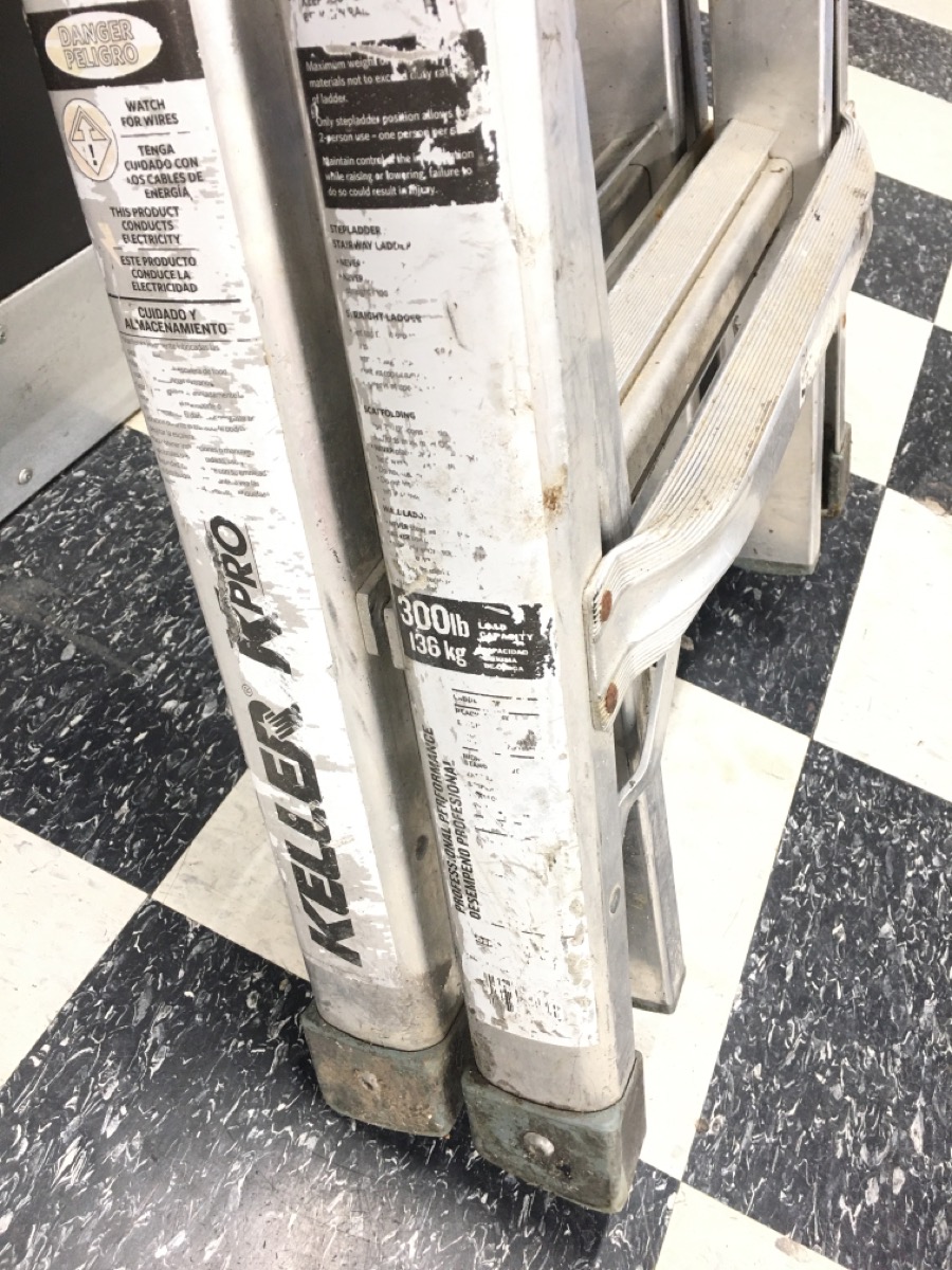 KELLER KPRO 13 FOOT ALUMINUM TELESCOPING LADDER Very Good Buya