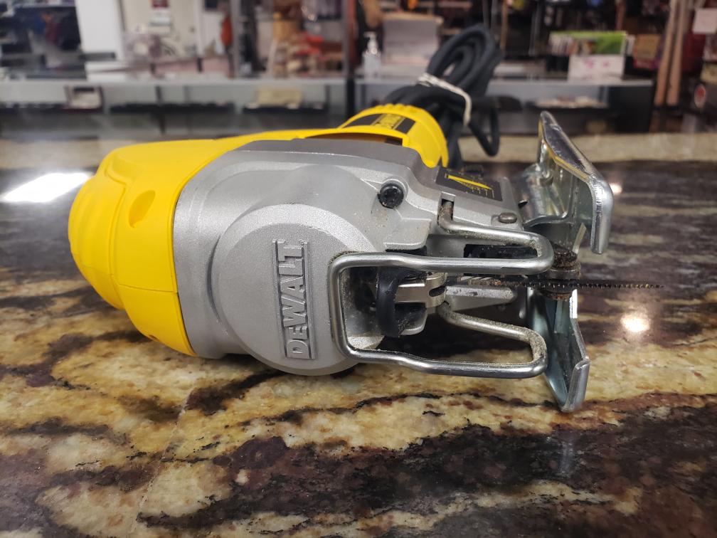 DEWALT ORBITAL JIG SAW DW317 120V CORDED VARIABLE SPEED WITH CASE Very