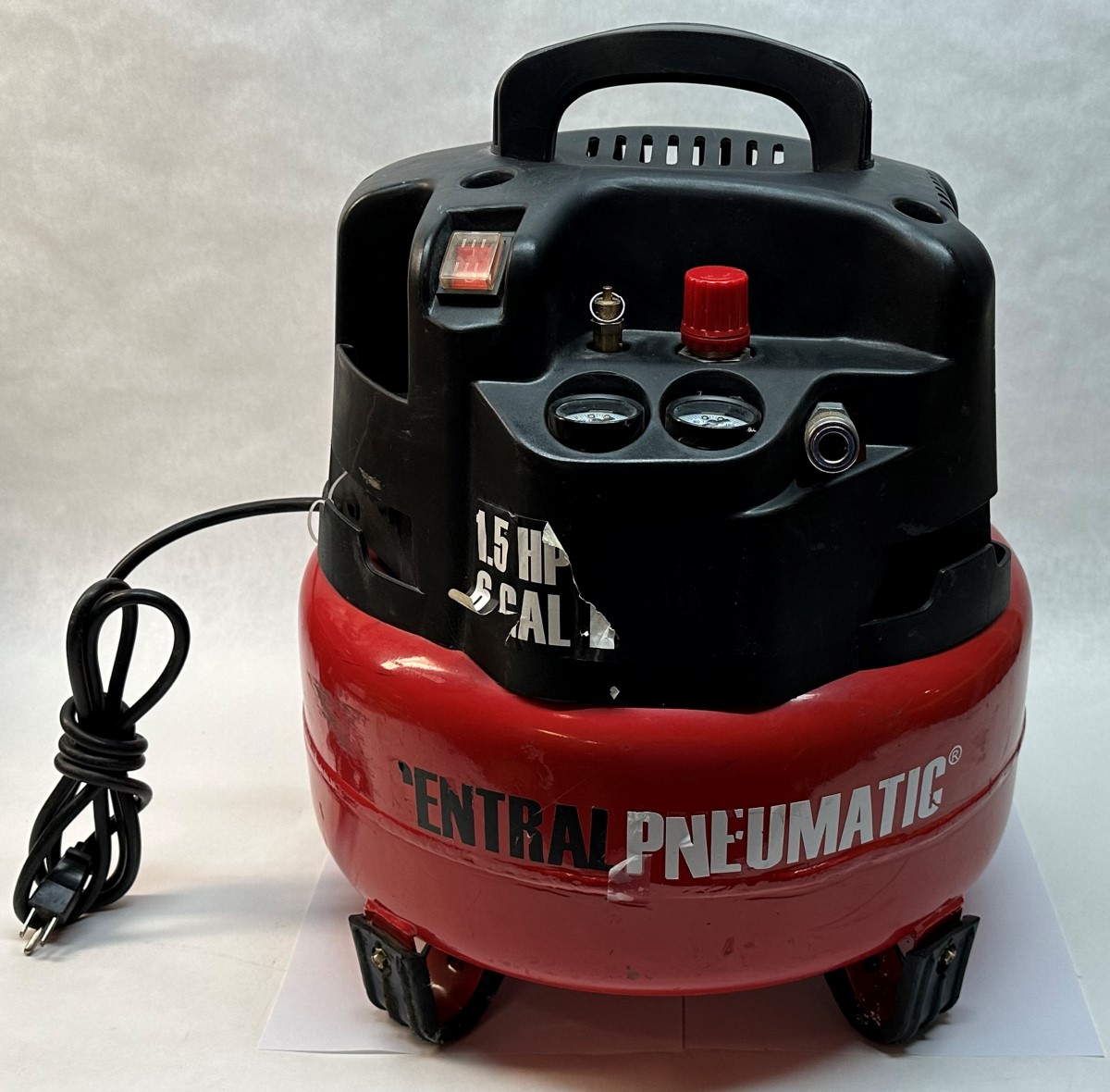 Central Pneumatic 6 Gallon 1.5 HP 150 PSI Air Compressor Very Good Buya