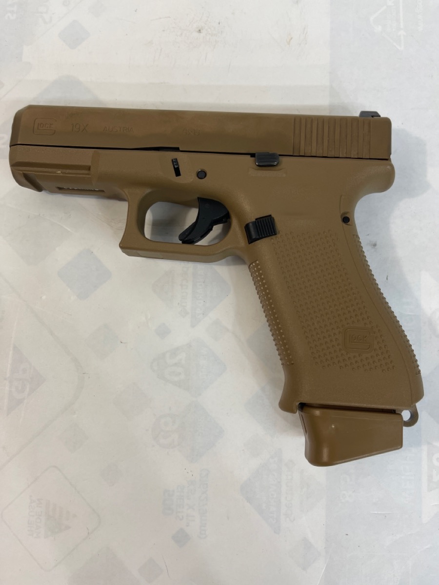 Glock 19x Gen 5 9x19 9mm Semi Auto Pistol Very Good Sharp Assets Llc