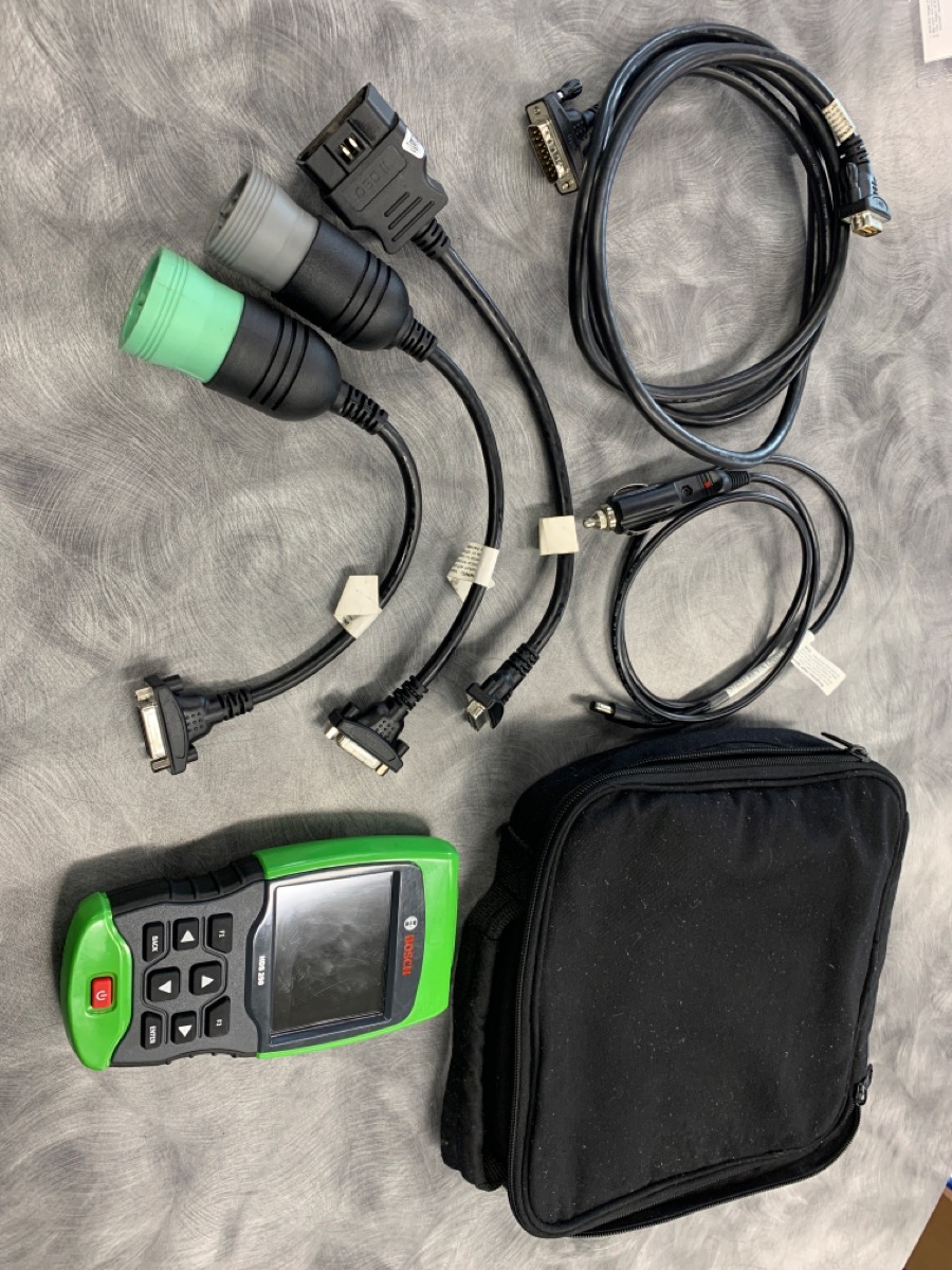 BOSCH HEAVYDUTY SCAN TOOL FOR CLASS 48 VEHICLES HDS250 Very Good Buya