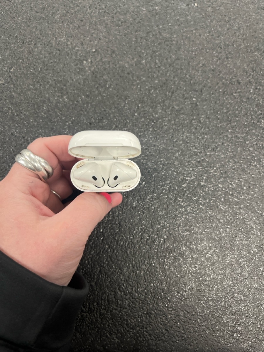APPLE AIRPODS A1938 For parts or not working | Pawn 1 | Spokane | WA