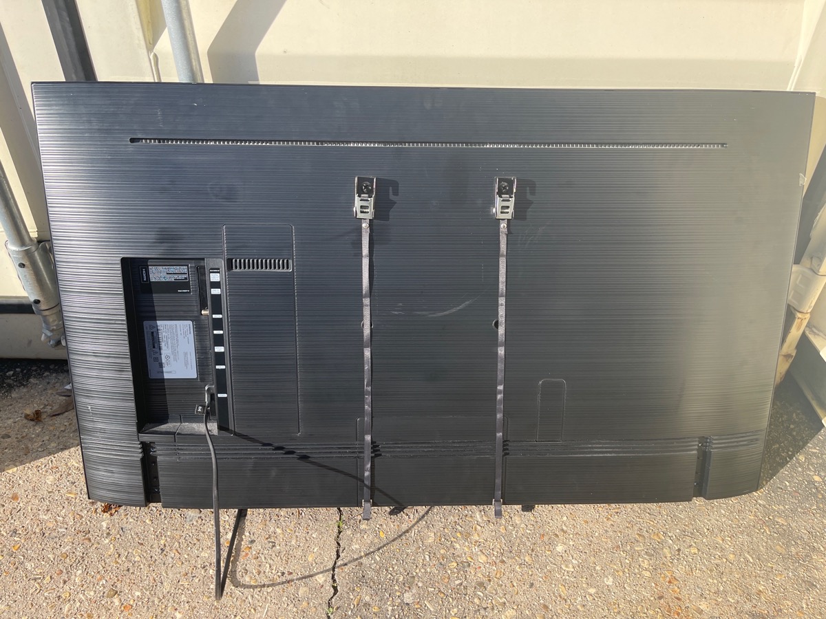 SAMSUNG UN50NU6900F 50" SMART 4K CRYSTAL HDR UHD TV (ienkb) Good