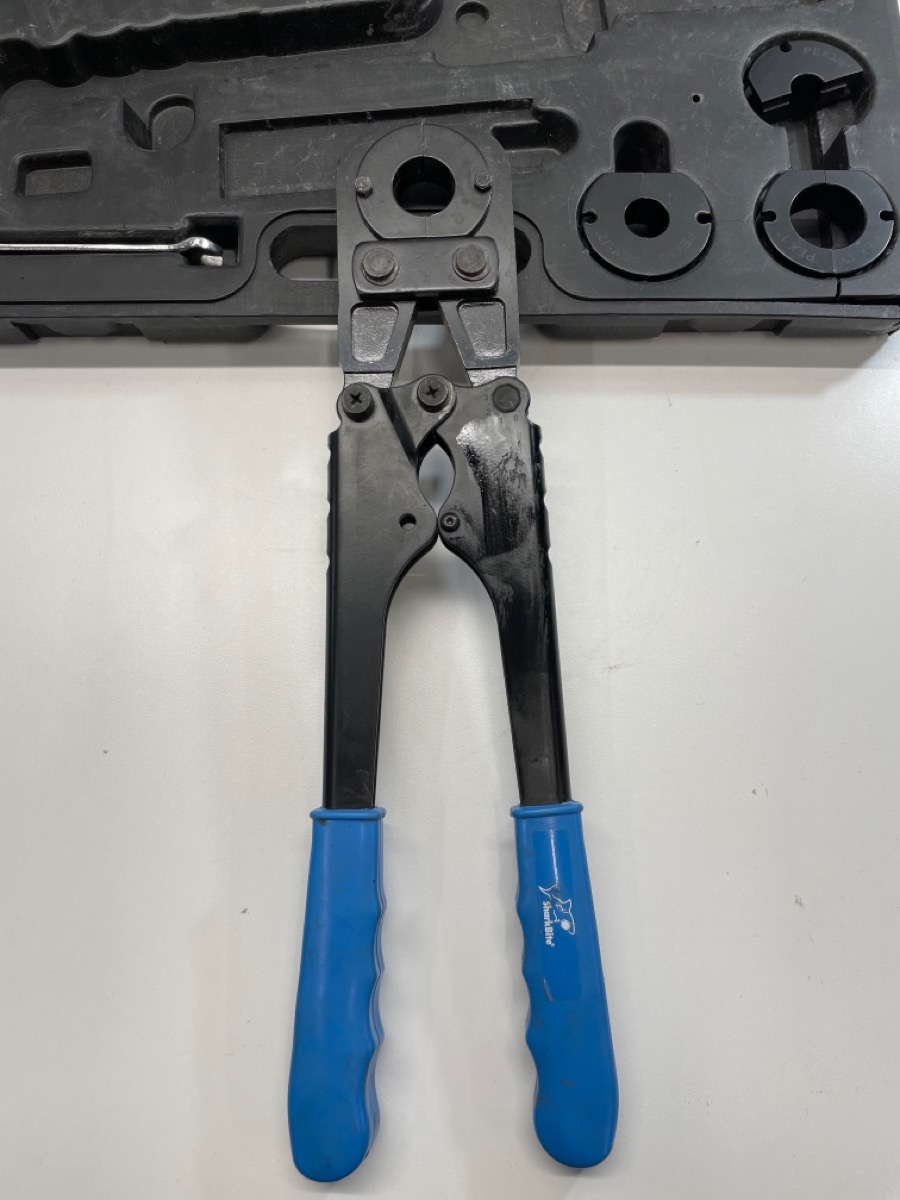 SHARKBITE 3/8"1" PEX CRIMPING TOOL Good Buya