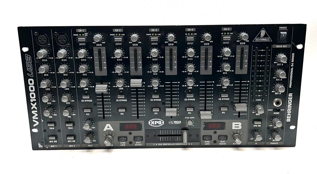 Behringer Pro Mixer VMX1000 5Channel Professional DJ Mixer! Good