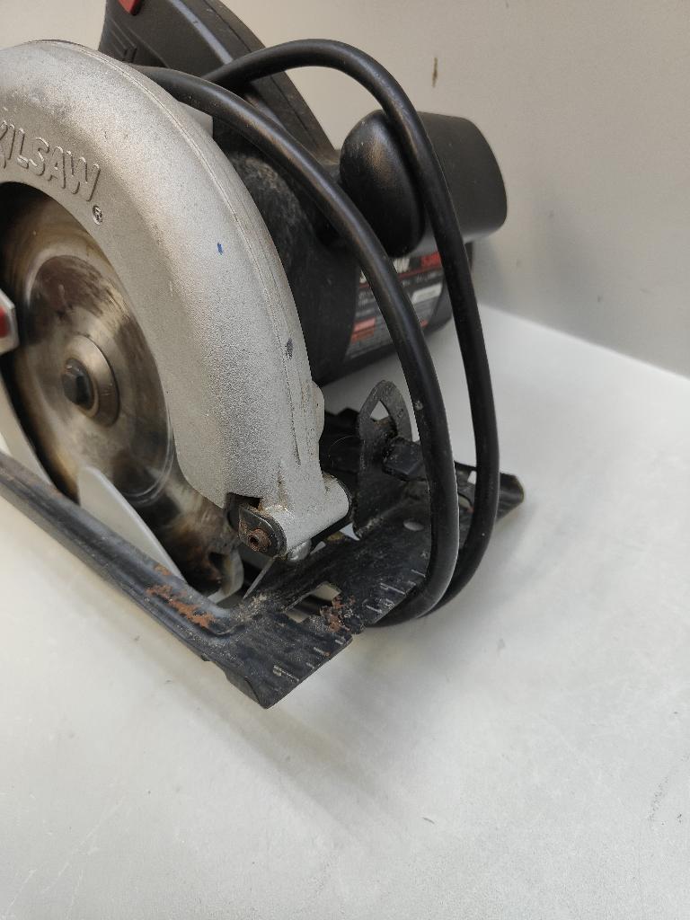 Skil Saw Model 5380 Vintage 7 1/4" Circular Saw 12 Amp 5300 Rpm Corded