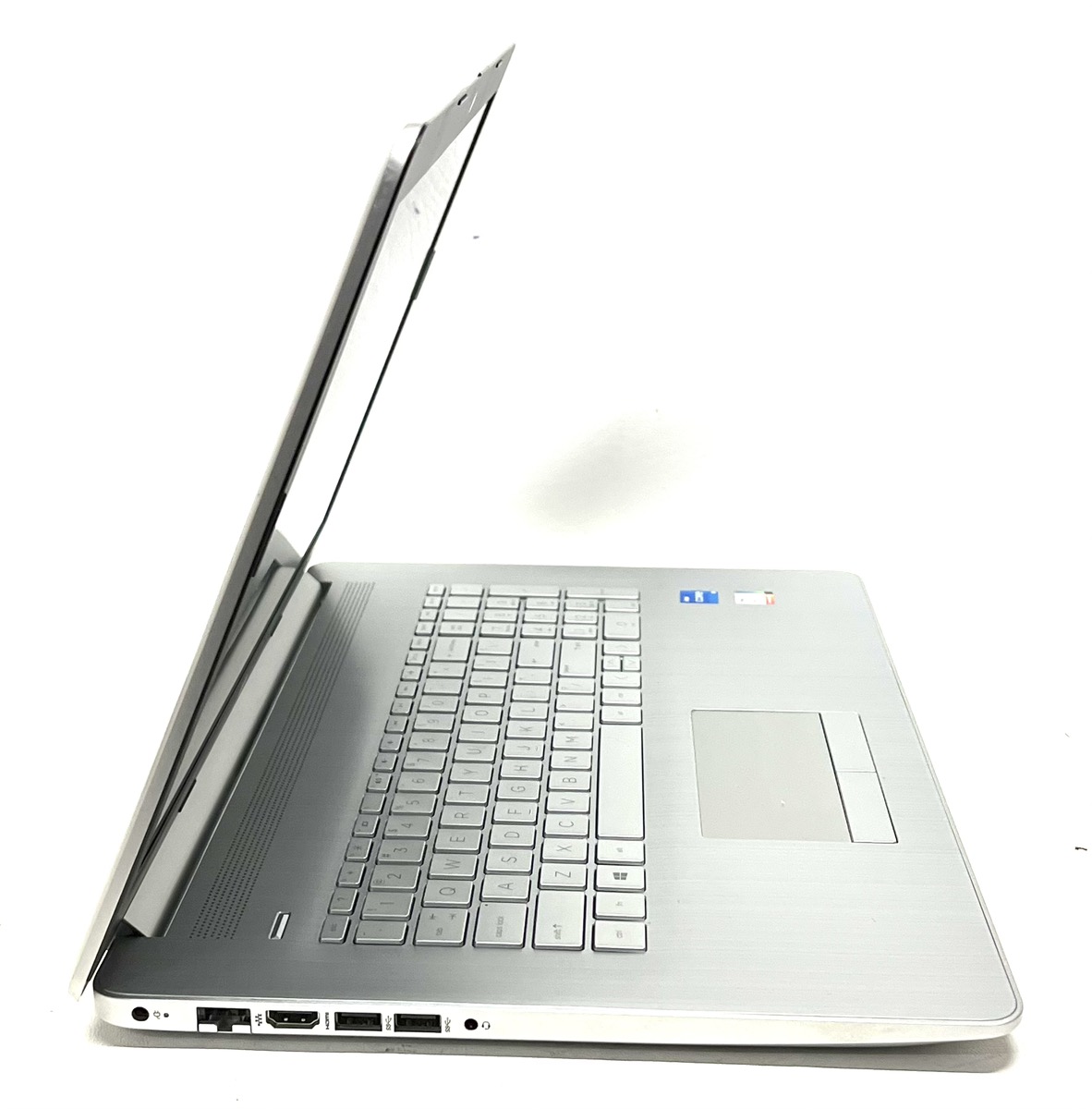 Hewlett Packard HP 17.3" i5 11th Gen/8GB Ram/1TB 17BY4065ST! Good Buya