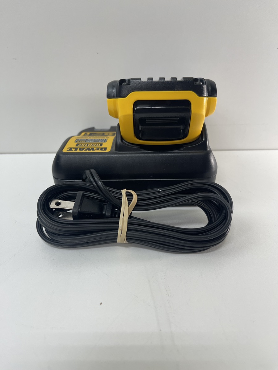 DEWALT DCB107 CHARGER Good Pawn 1 Spokane WA