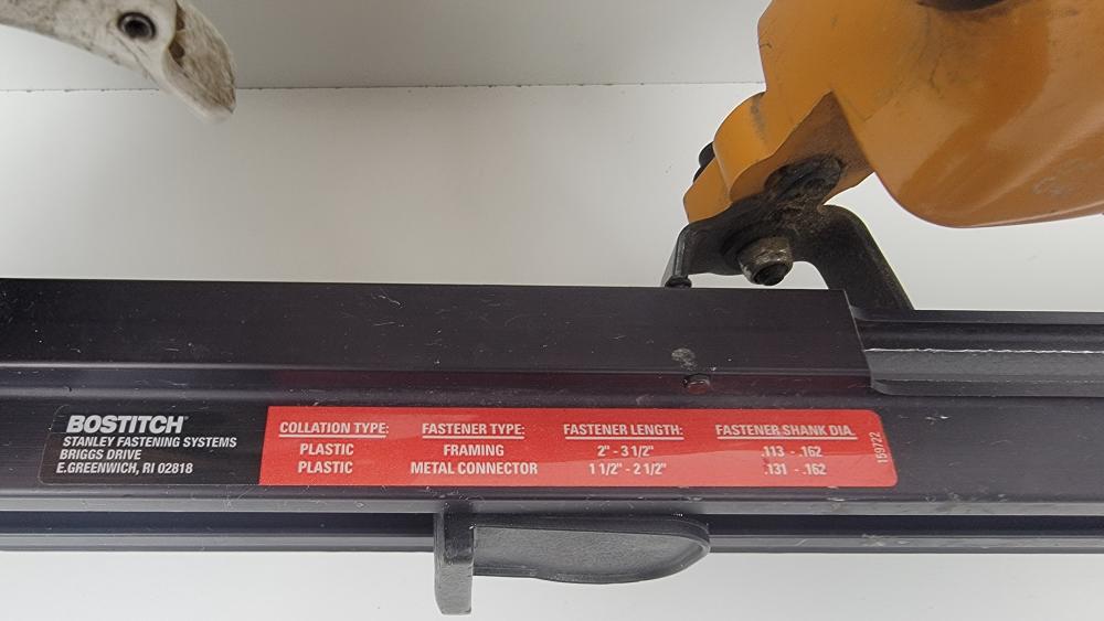 BOSTITCH MAGNESIUM NAILER Like New Buya