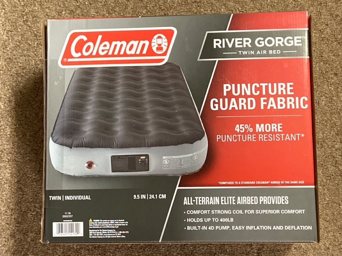 coleman river gorge air mattress batteries