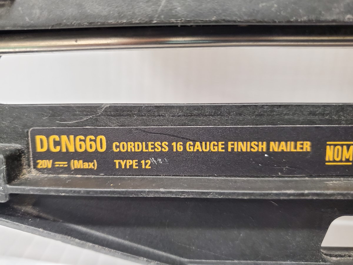 DEWALT DCN660 FINISH NAILER 16GA 20 DEGREE ANGLE 20V MAX XR TOOL ONLY