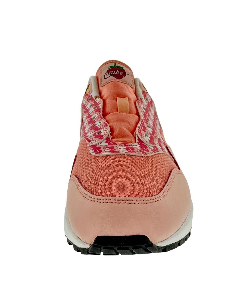 nike air strawberry lemonade