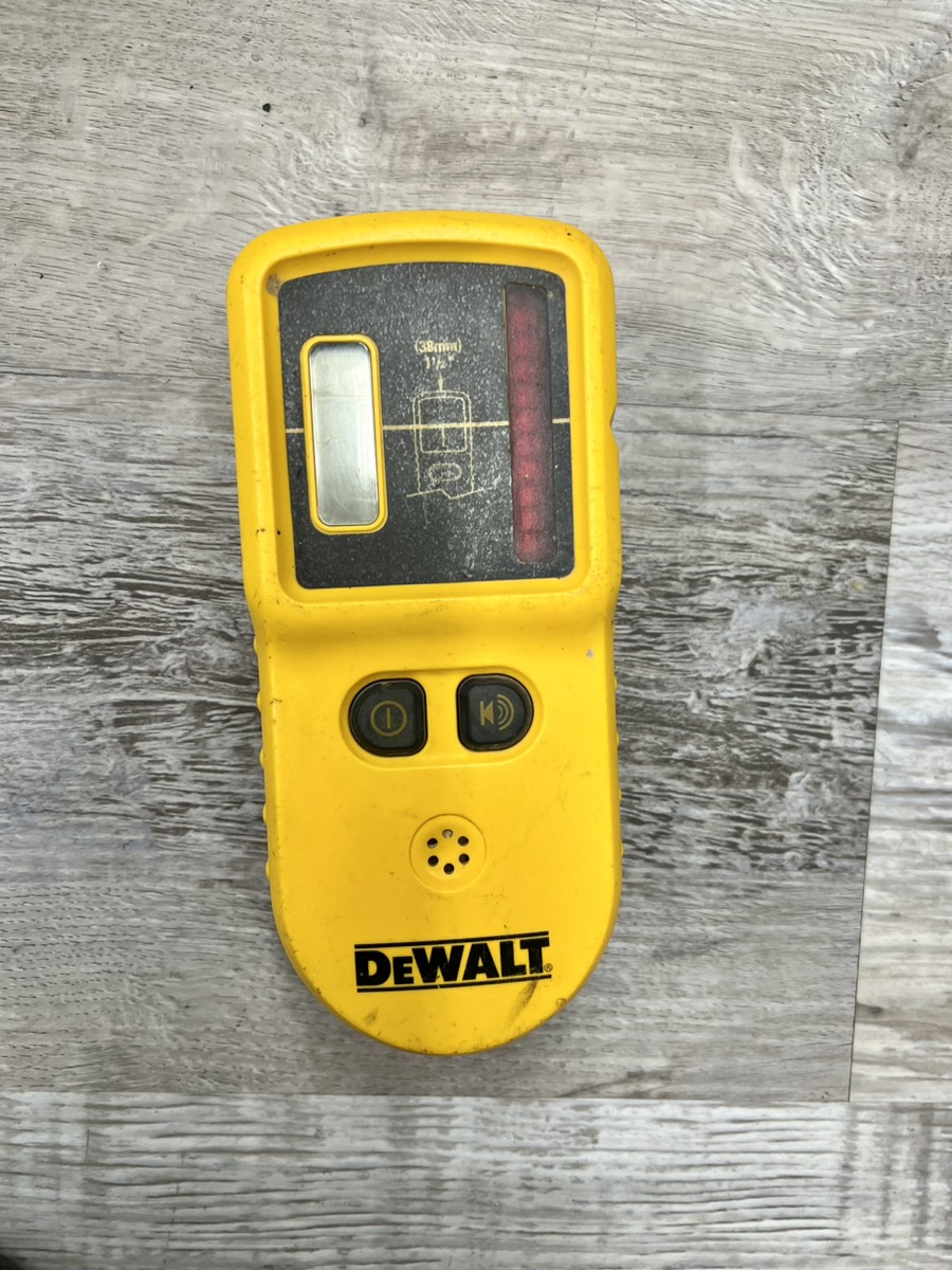 Dewalt DW074KD Self Leveling Rotary Laser Kit Good Buya