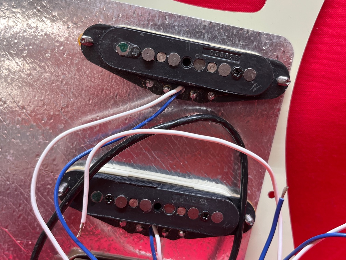 Fender Loaded Pickguard Take Off American Deluxe Strat Noiseless