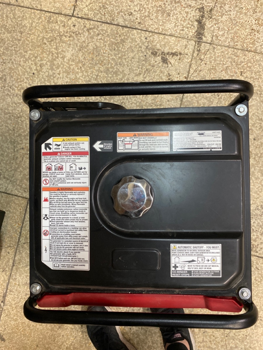 HONDA EB2800I 2800WATT RECOIL START GAS INDUSTRIAL GENERATOR (ral