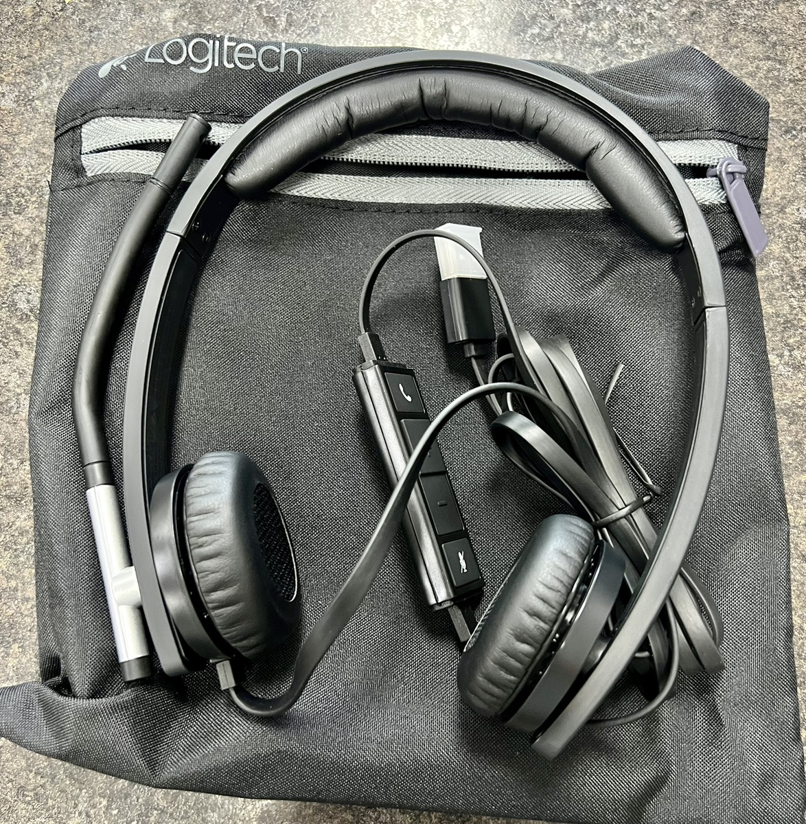 LOGITECH H650E USB HEADSET STEREO Brand New Buya