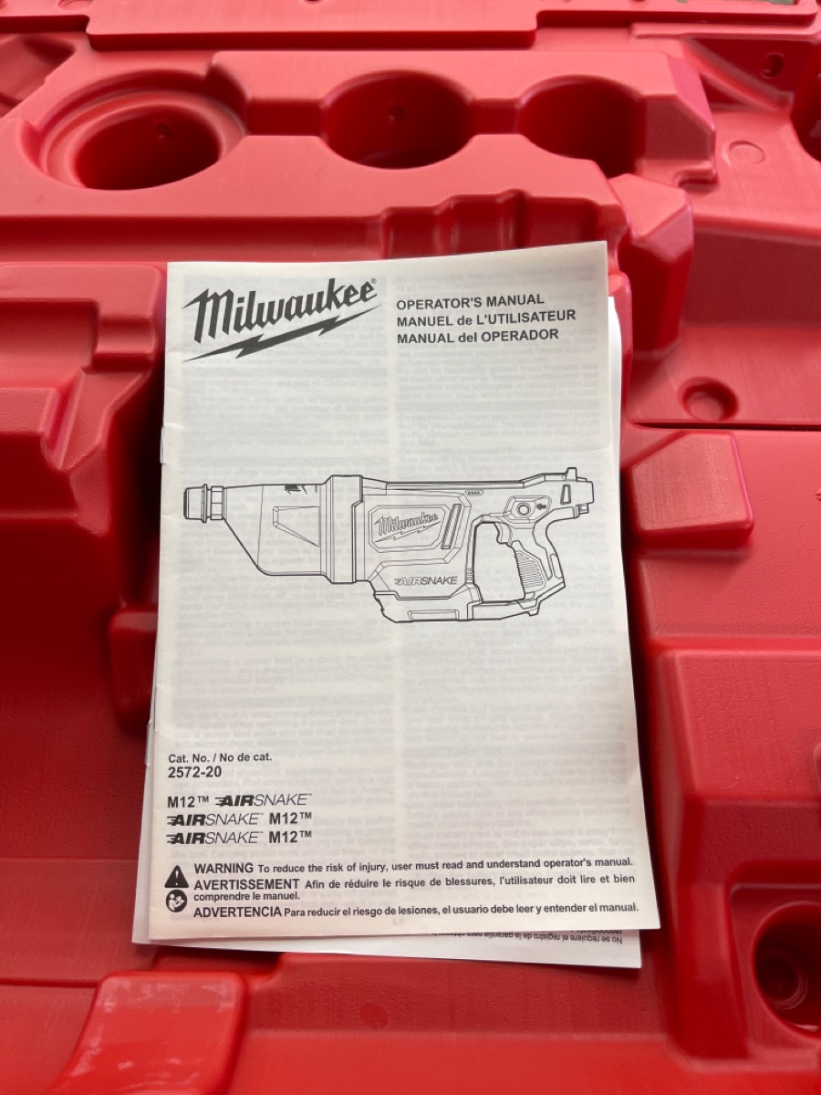 MILWAUKEE AIR SNAKE Like New Buya