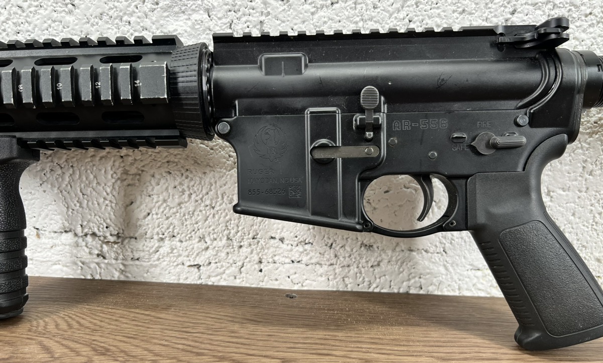RUGER AR556 (08500) W/ HANDGUARD UPGRADE Good World Class Pawn