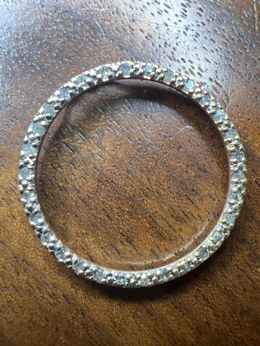 Circle Pendant 30 Diamonds .30 Carat T.W. 14K Yellow Gold 1dwt