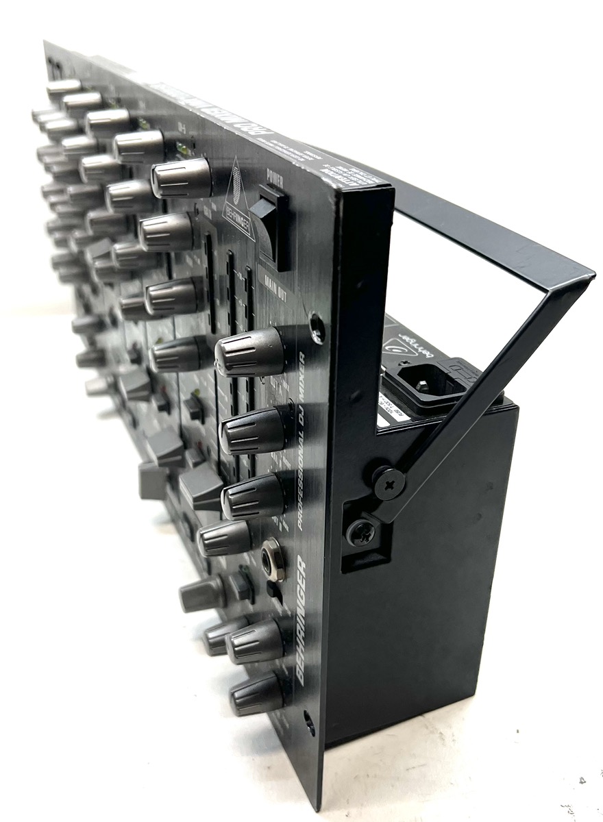 Behringer Pro Mixer VMX1000 5Channel Professional DJ Mixer! Good