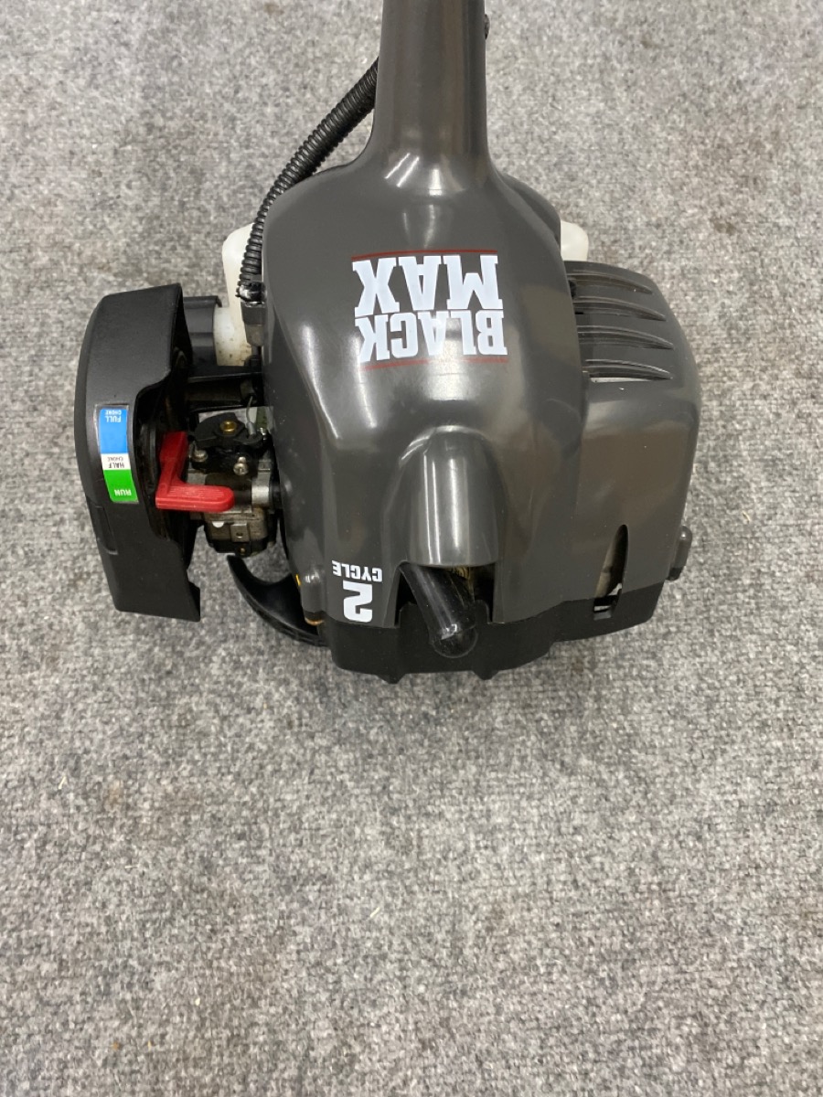 BLACK MAX 2 CYCLE WEEDEATER Good Buya