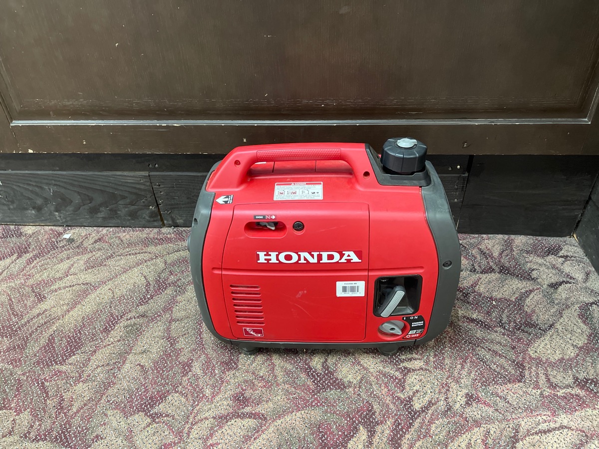 HONDA EU2200I 2200-WATT REMOTE STOP/RECOIL START BLUETOOTH SUPER QUIET ...