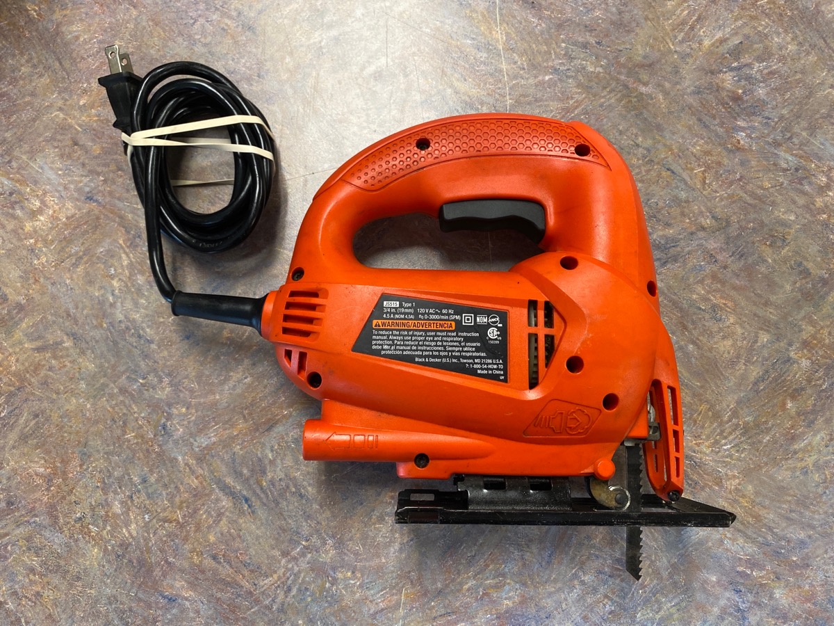 BLACK & DECKER JS515 Very Good Buya