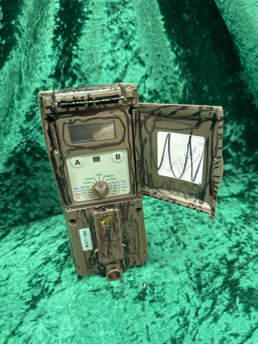 CUDDEBACK DIGITAL TRAIL CAMERA Good HFO