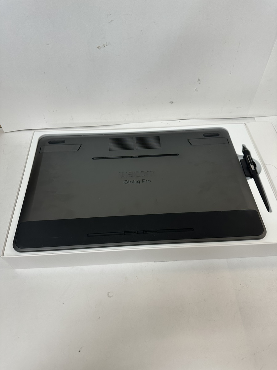 Cintiq Pro 16 inch DTH1620/AK0 Pro Graphic LCD Pen Tablet Black